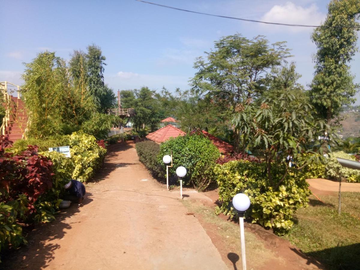 Exotic Valley Hotel Mahābaleshwar Buitenkant foto