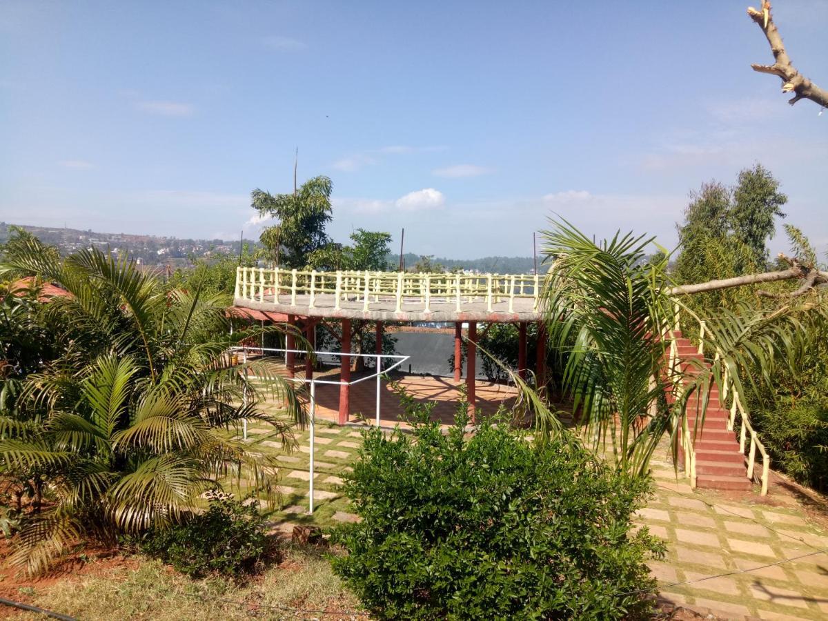 Exotic Valley Hotel Mahābaleshwar Buitenkant foto