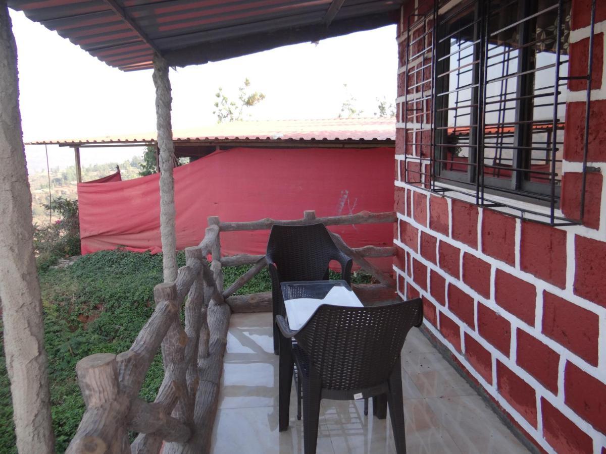 Exotic Valley Hotel Mahābaleshwar Buitenkant foto